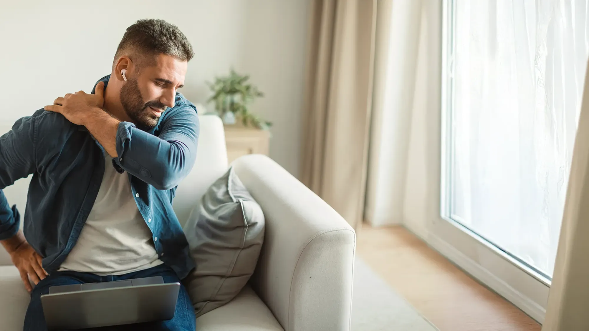 Douleur à l’épaule : causes fréquentes et rôle de la physiothérapie douleur-a-epaule-physio